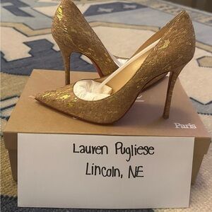 New in Box Christian Louboutin Decoltish 100! Size 37.5.